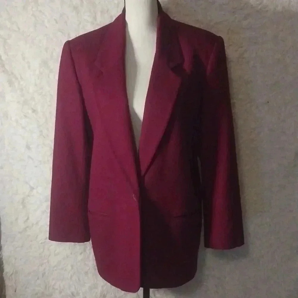 Requirements Woman Red Wool Coat Size 10